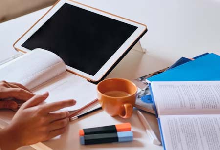 Examining the Evolution of Digital Textbooks and Their Impact on Learning